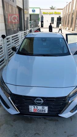 نيسان ألتيما